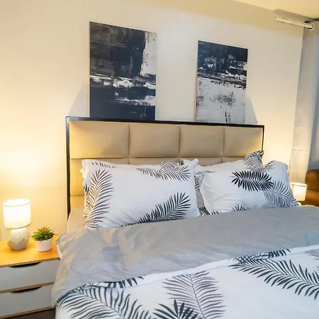 A2J Luxury 2Br Bgc Suite Near Sm Aura, Market2X