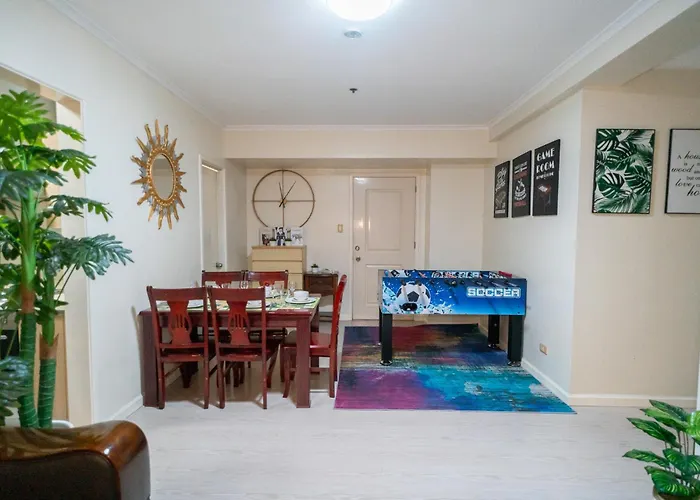 A2j Luxury 2br Bgc Near Sm Aura, Market2x Apartment Manila