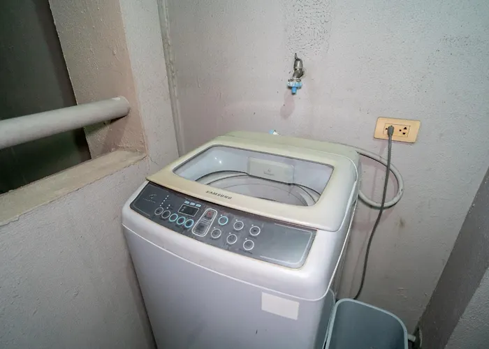 Apartment A2j Luxury 2br Bgc Near Sm Aura, Market2x
