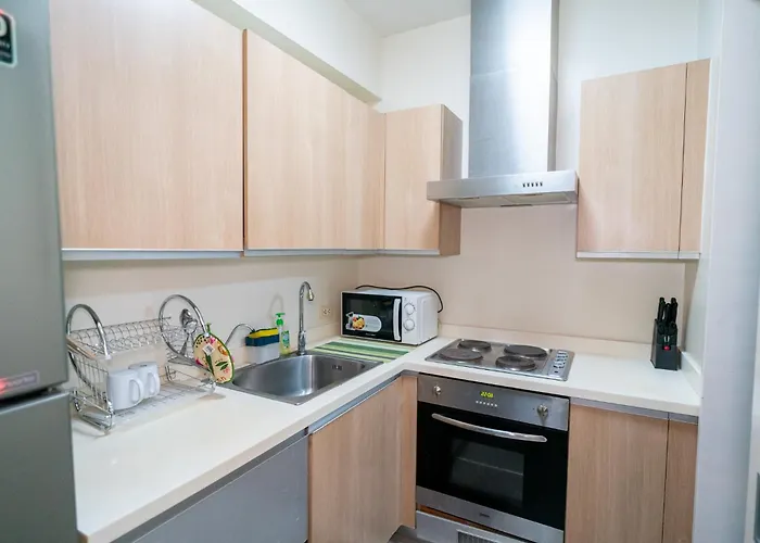 A2j Luxury 2br Bgc Near Sm Aura, Market2x Manila