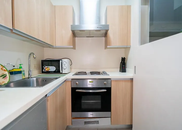 Apartment A2j Luxury 2br Bgc Near Sm Aura, Market2x Manila