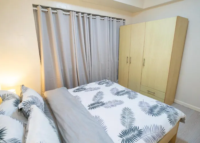 Apartment A2j Luxury 2br Bgc Near Sm Aura, Market2x *