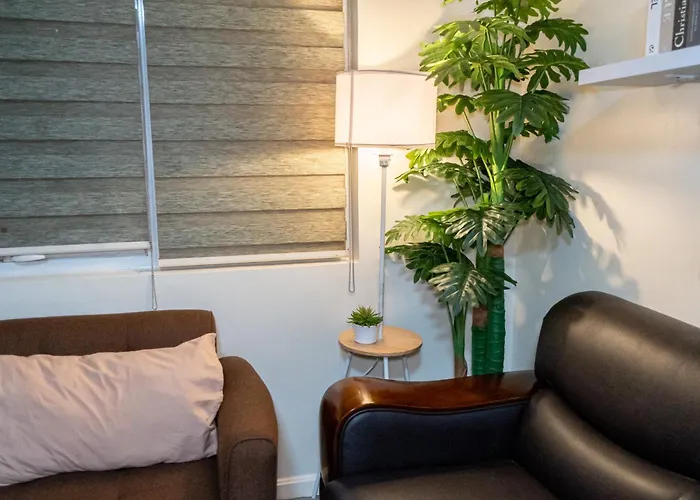 A2j Luxury 2br Bgc Near Sm Aura, Market2x