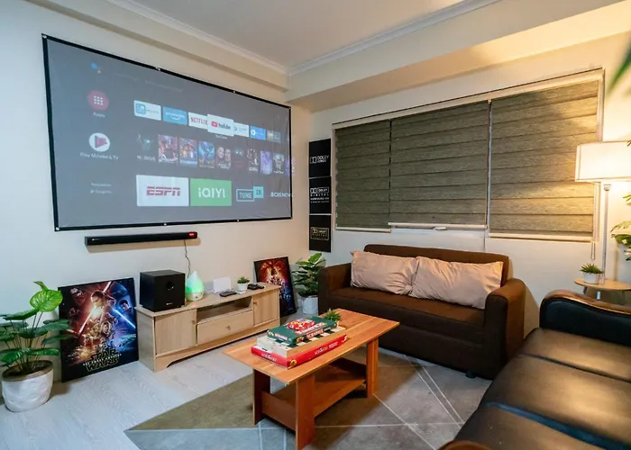 A2j Luxury 2br Bgc Near Sm Aura, Market2x * Manila