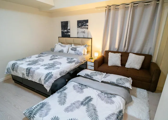 A2j Luxury 2br Bgc Near Sm Aura, Market2x